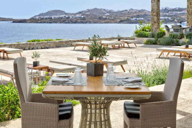 Colonial Pool Restaurant